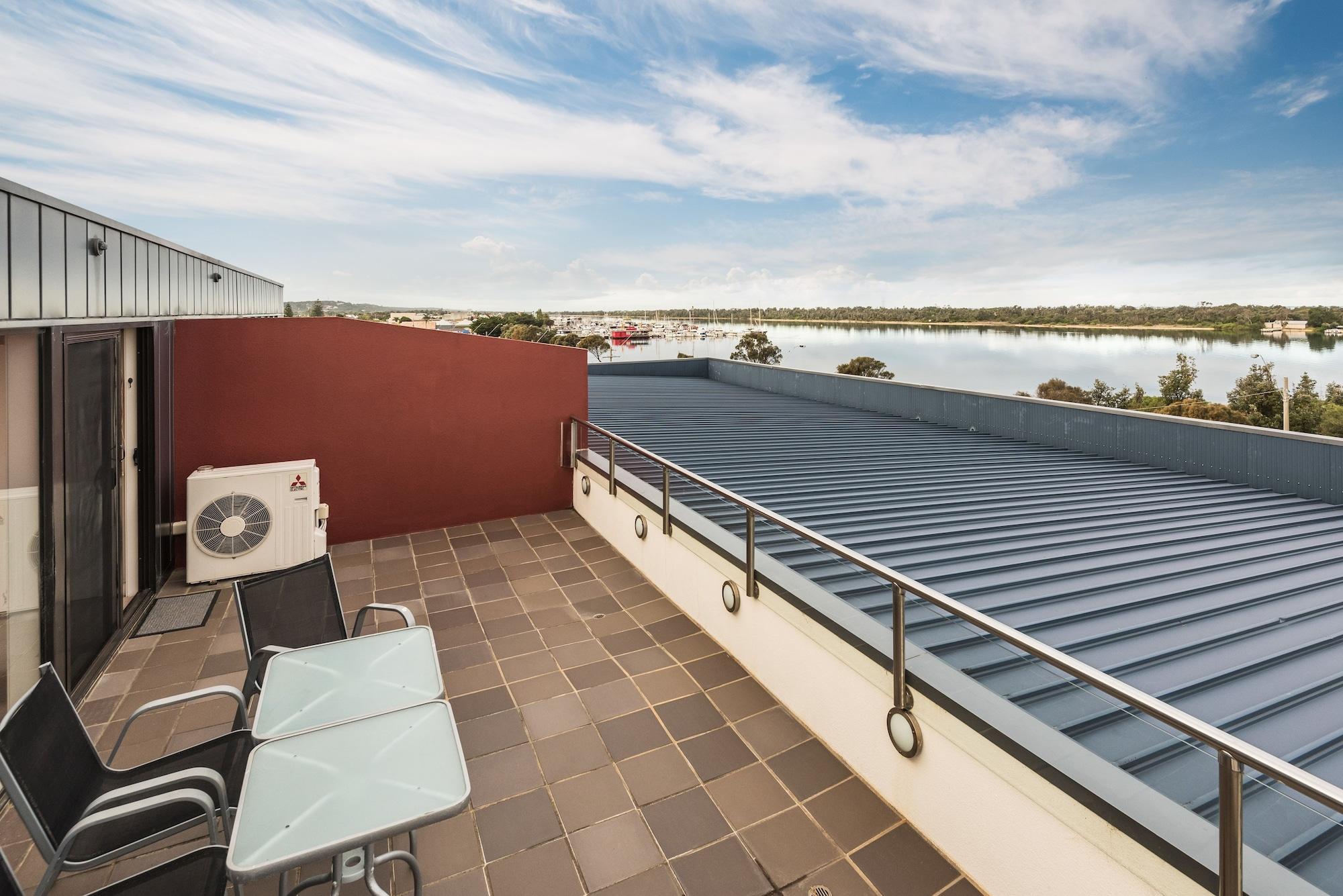 The Esplanade Resort And Spa Lakes Entrance Dış mekan fotoğraf